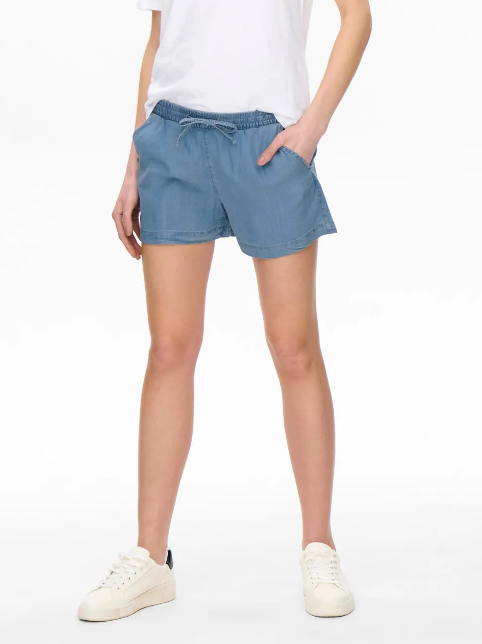 ONLPEMA Medelhög midja Avslappnad Denimshorts