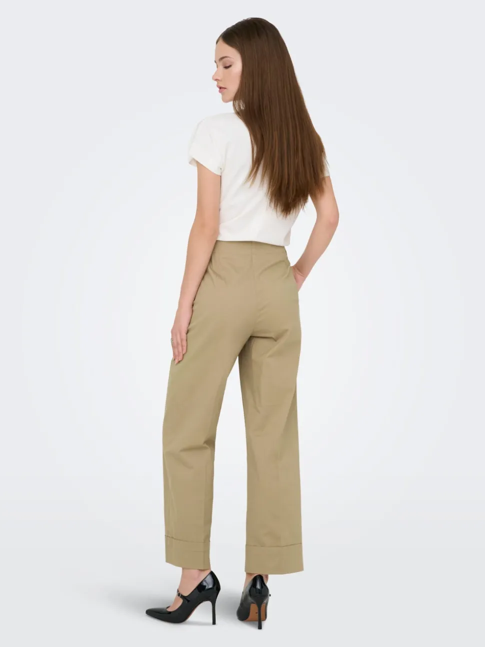 ONLROSALIE Cropped Fit Chinos