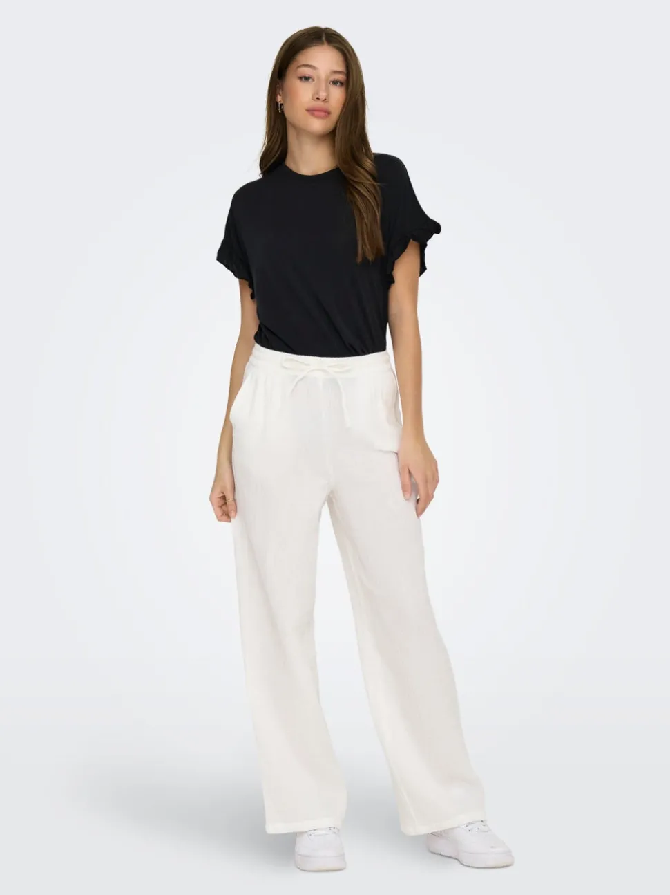 ONLTHYRA Comfort fit Byxor med vida ben