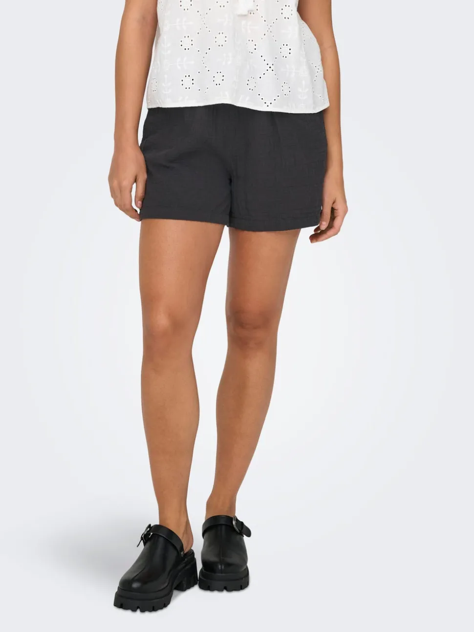 ONLTHYRA Normal passform Shorts