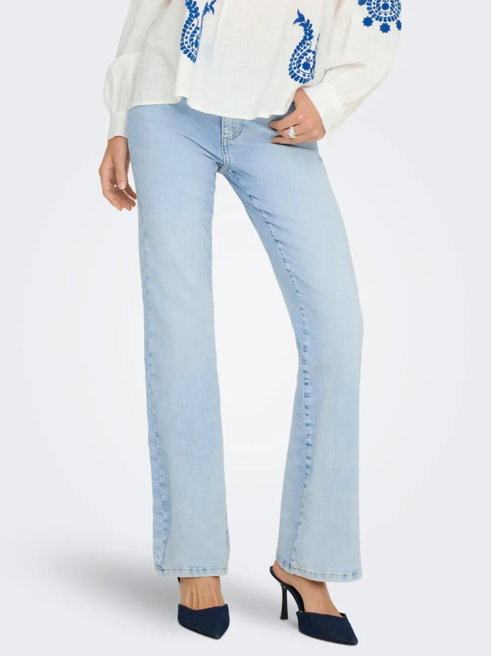 ONLWAUW Hög midja Utsvängd passform Jeans