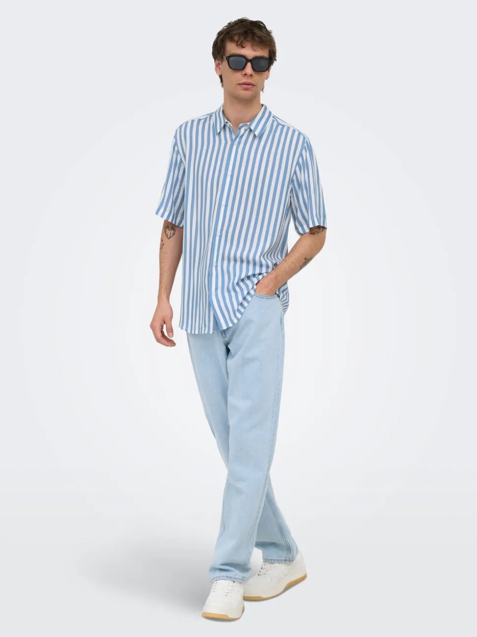 ONSEDGE Medelhög midja Rak passform Jeans
