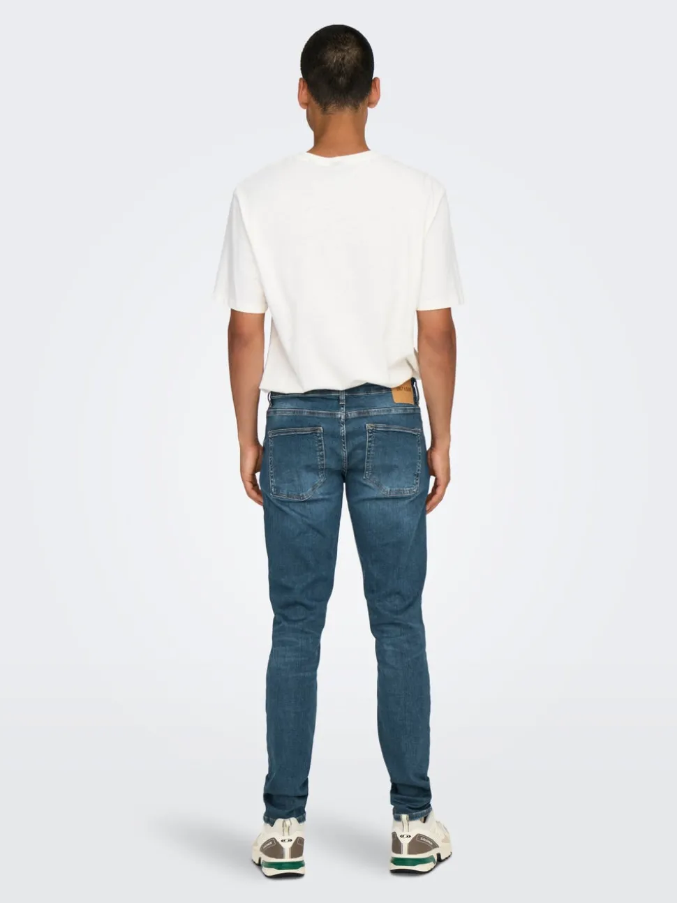 ONSLOOM Låg midja Avsmalnande slim fit Jeans