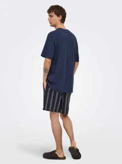 ONSTREV Medelhög midja Normal passform Shorts