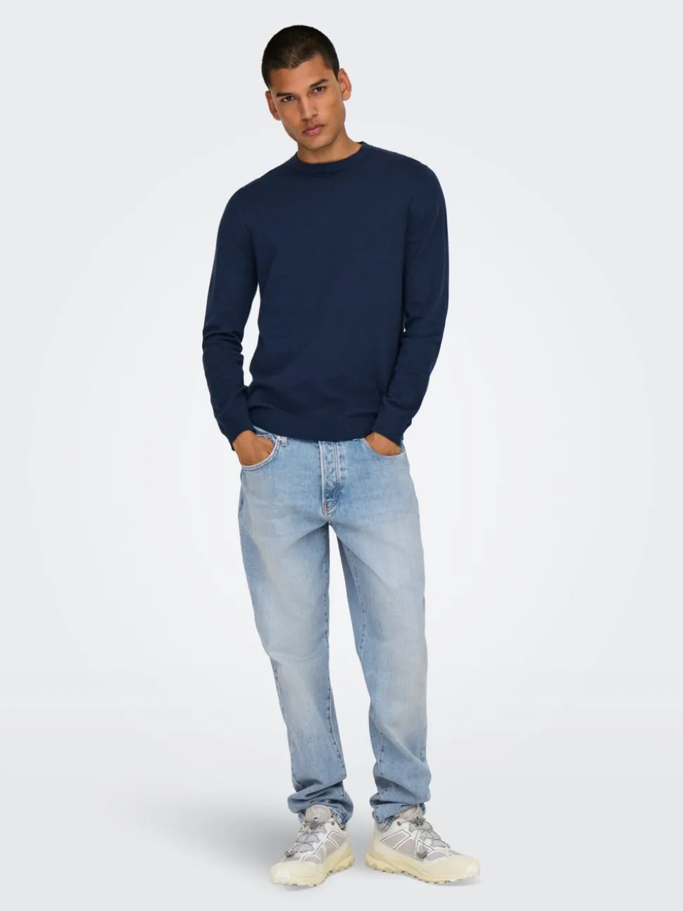 ONSYOKE Medelhög midja Avsmalnande passform Jeans
