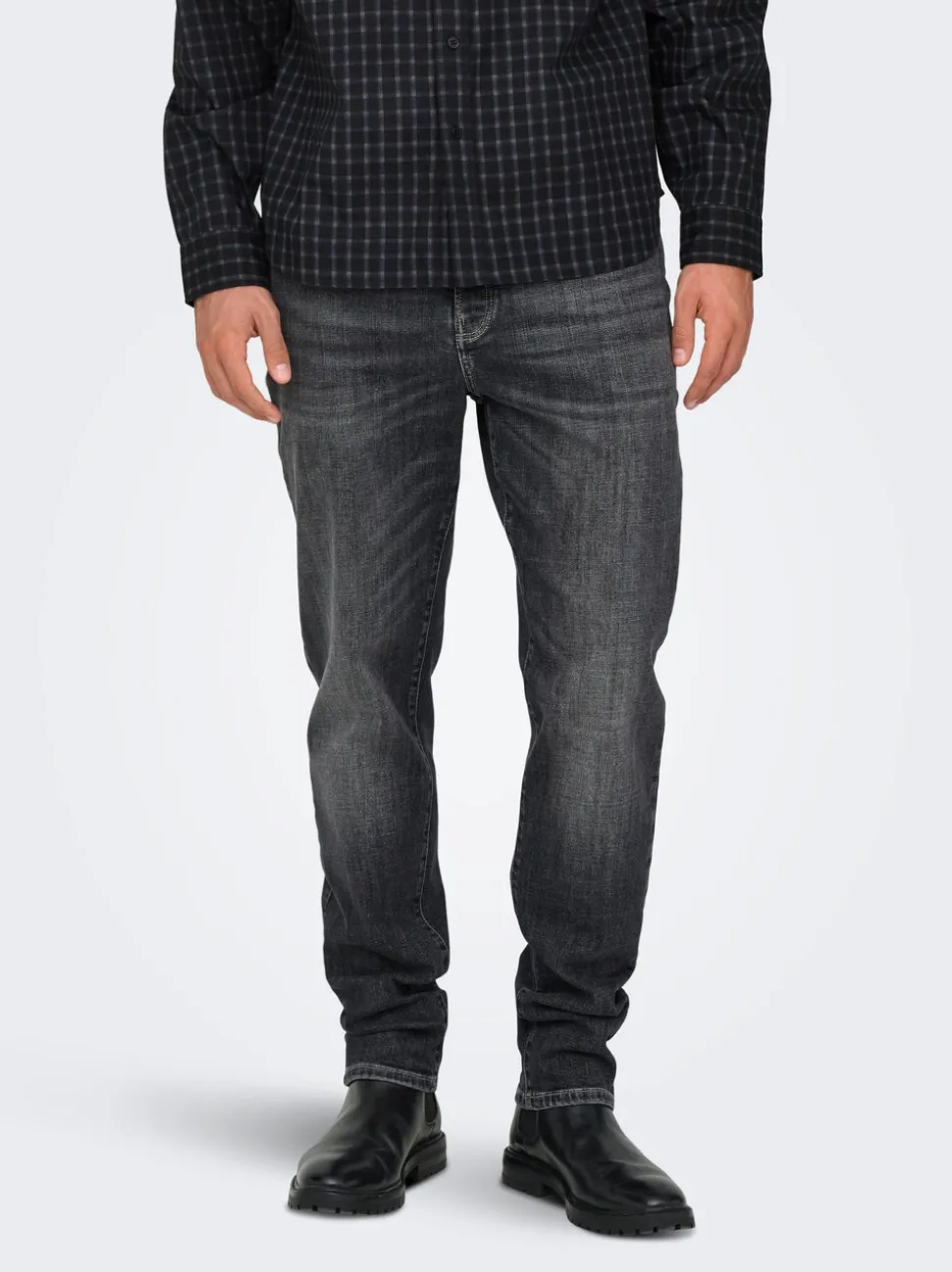 ONSYOKE Medelhög midja Avsmalnande passform Jeans