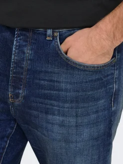 ONSYOKE Medelhög midja Avsmalnande passform Jeans