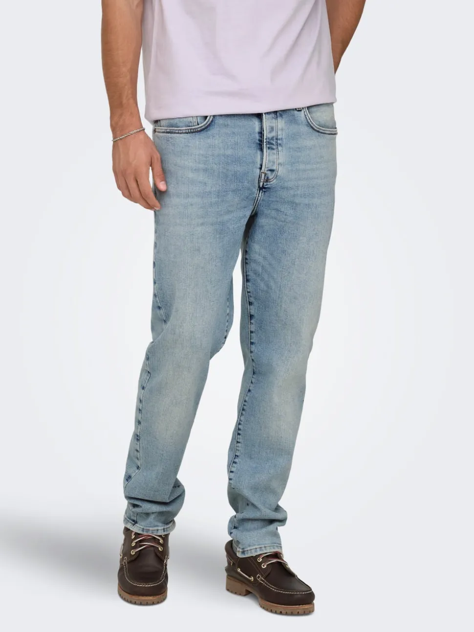 ONSYOKE Medelhög midja Avsmalnande passform Jeans