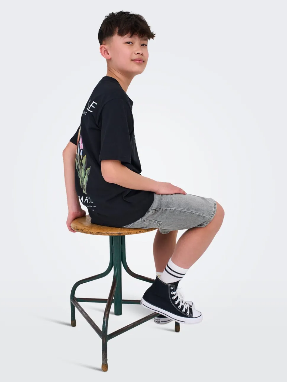 OSJEDGE Medelhög midja Rak passform Shorts