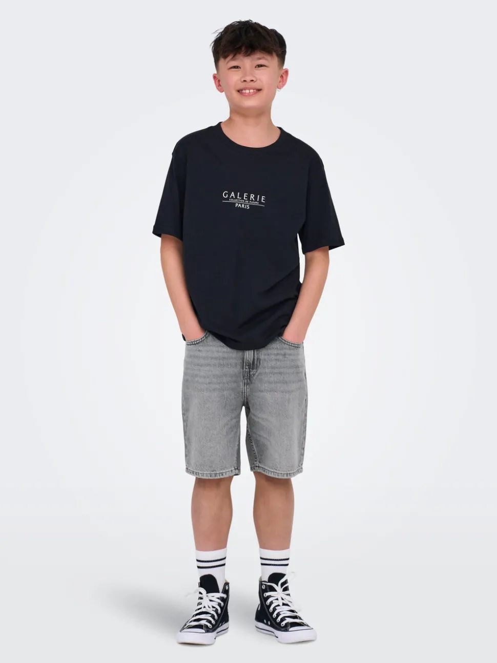 OSJEDGE Medelhög midja Rak passform Shorts