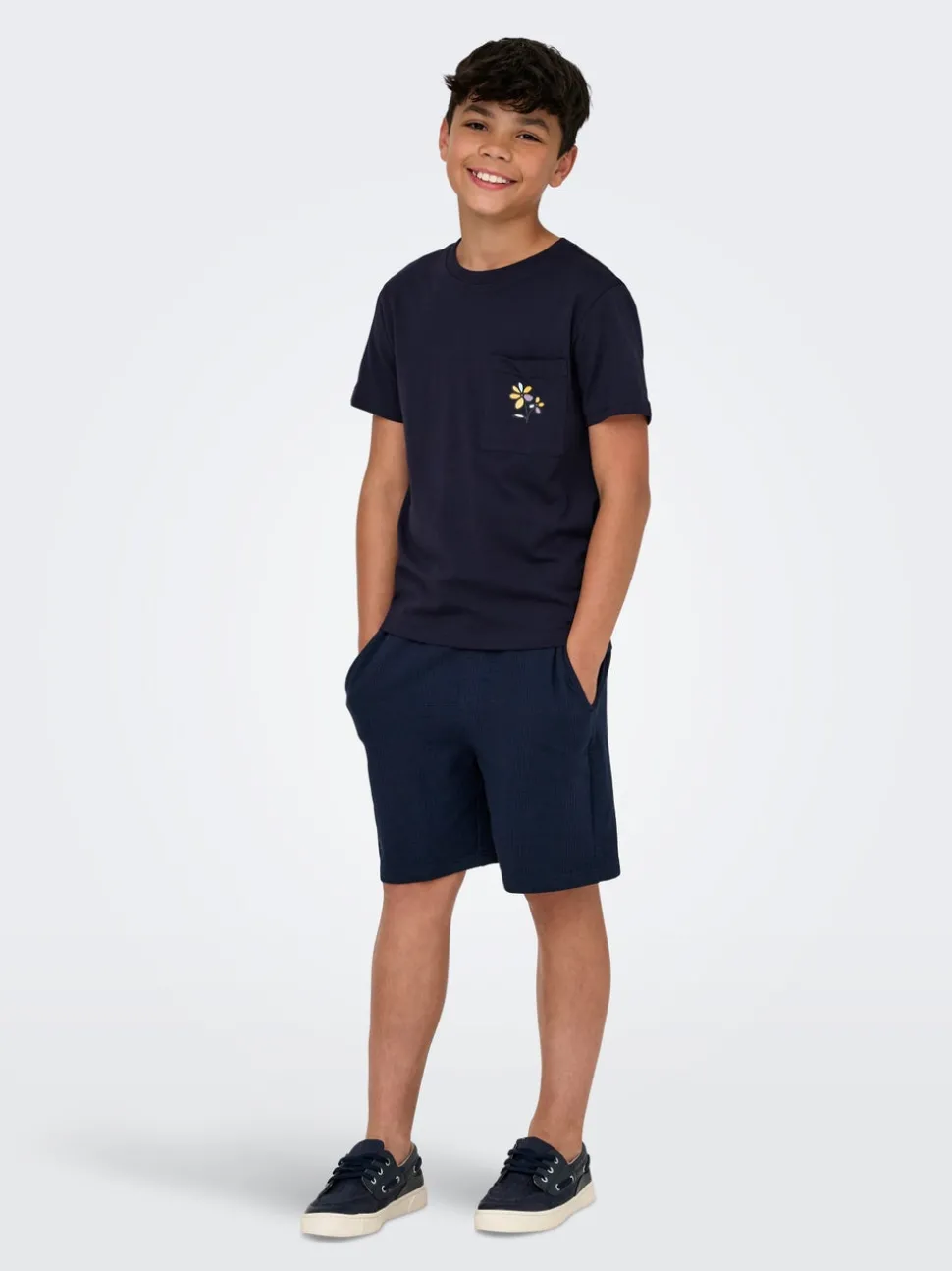 OSJKIAN Medelhög midja Normal passform Shorts