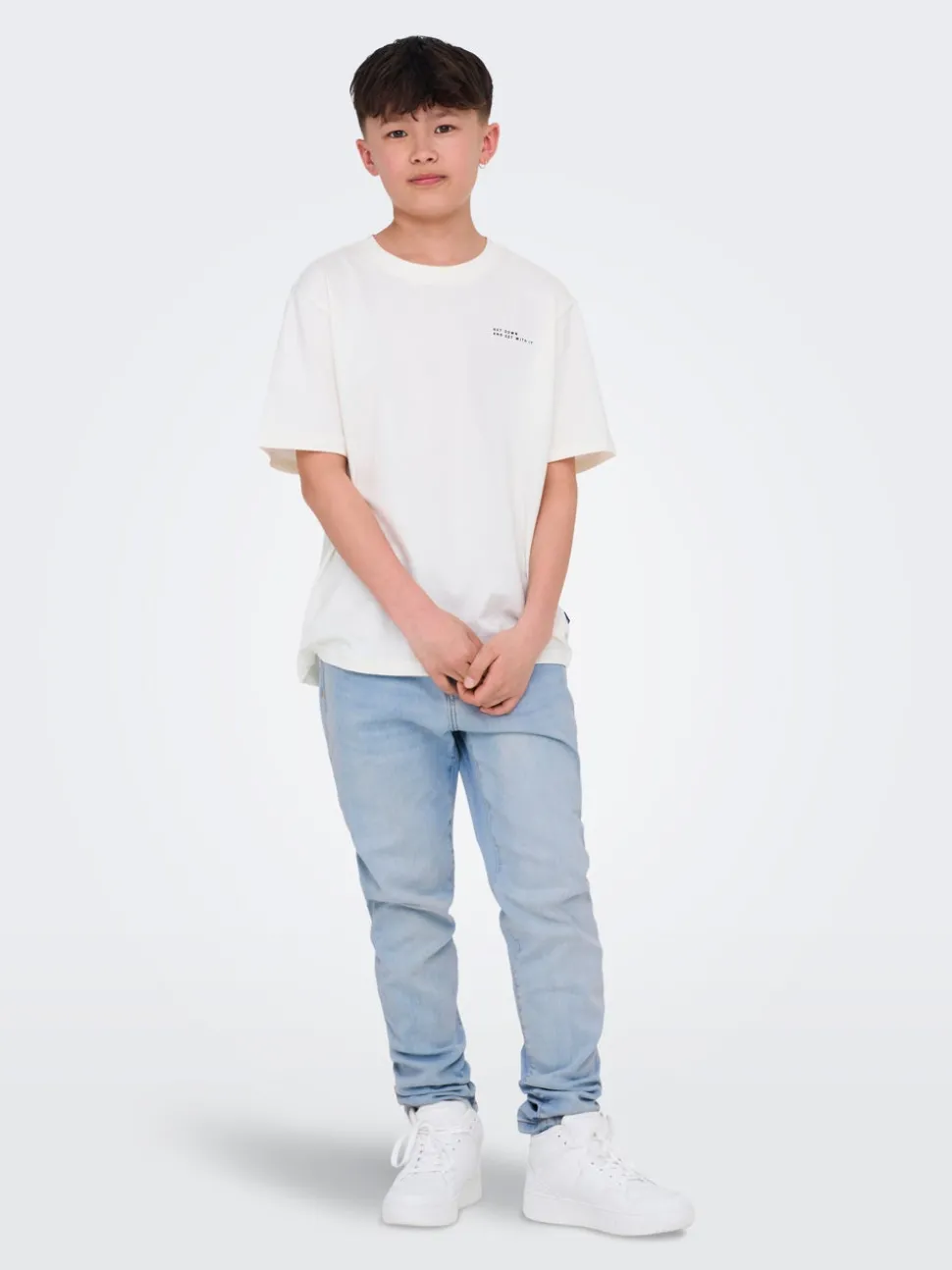 OSJYOKE Medelhög midja Avsmalnande passform Jeans